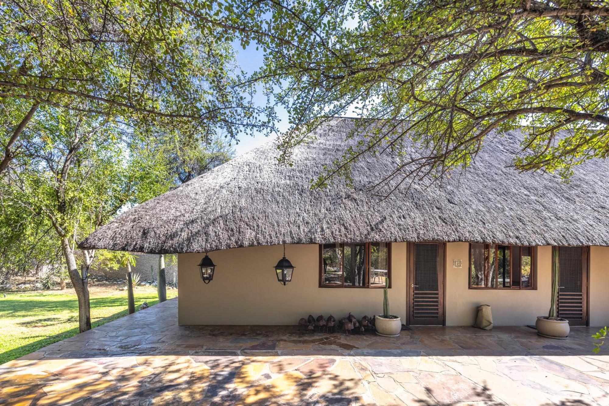 Mushara Lodge Намутони Номер фото
